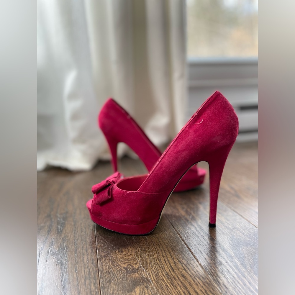 Hot Pink Heels